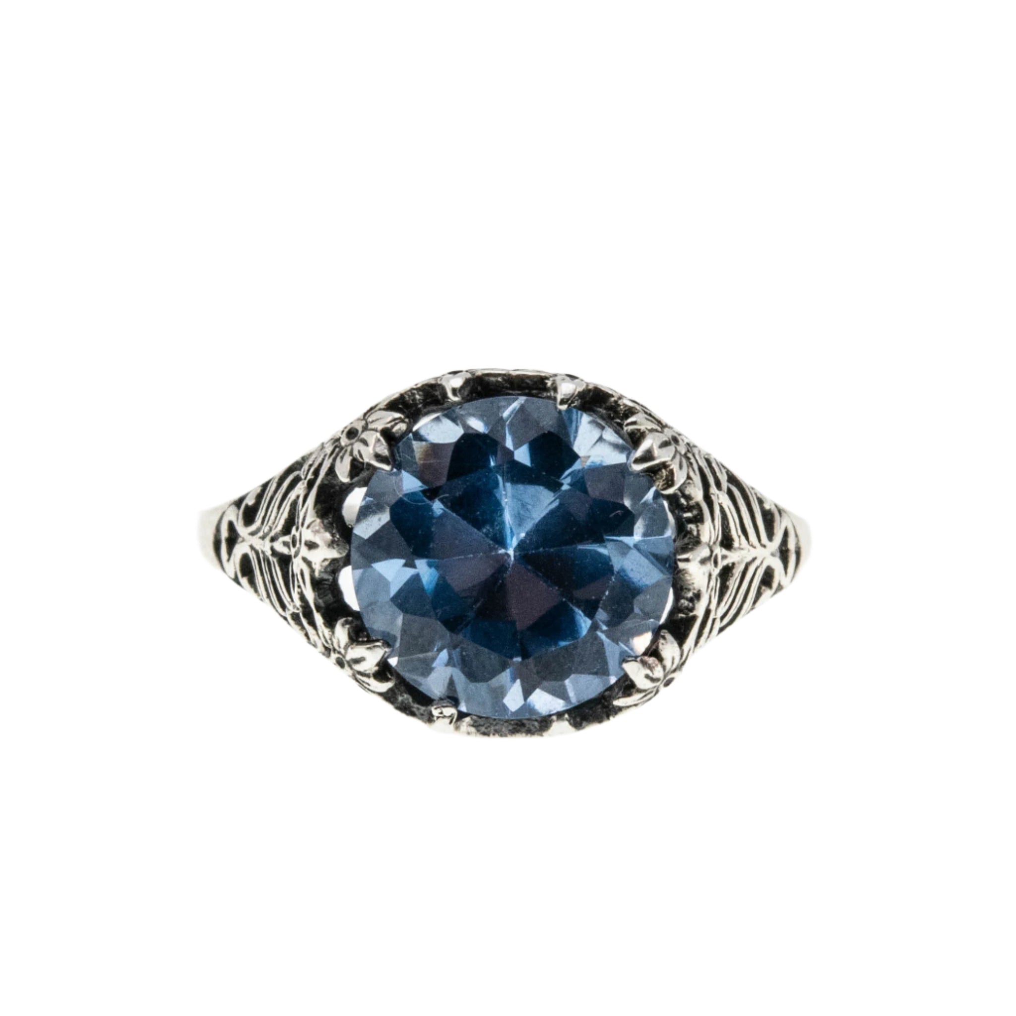 French Blue - Estate Sterling Silver Lab Created Blue Spinel Filigree Ring (ER394)