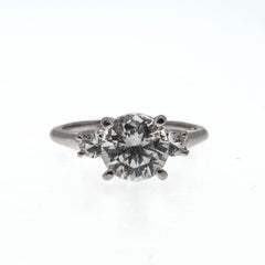 A Classic - Vintage 10K White Gold Cubic Zirconia Ring (VR558)