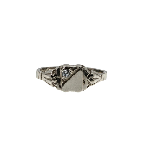 Petite Signet - Vintage 10K White Gold Crystal Engraved Signet Ring (VR967)