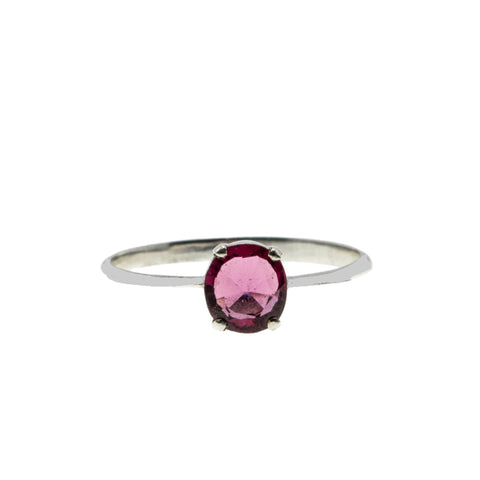 Raspberry Hues - Vintage 8K White Gold Natural Rhodolite Garnet Solitaire Ring (VR997)