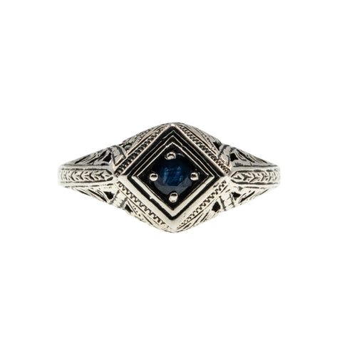 A Touch Of Indigo - Estate Sterling Silver Natural Blue Sapphire Filigree Ring (ER401)