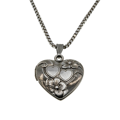 Beloved - Vintage Victorian Revival Sterling Silver Chased  'Heart & Forget-Me-Knot' Heart Locket Pendant & Chain (VP290)