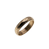 On This Day In 1947 - Vintage 10K Gold Engraved Milgrain Wedding Band Ring (VR1120)