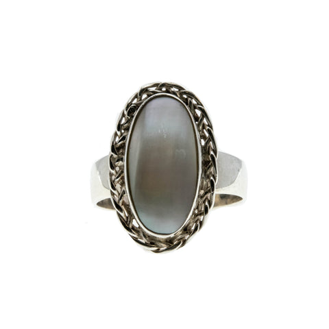 Lustrous Jewel - Vintage Sterling Silver Mabe Pearl Ring (VR889)