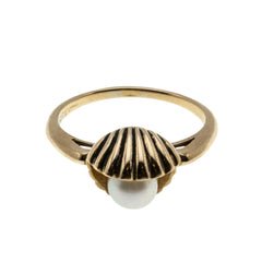 Oyster's Jewel - Vintage 10K Gold Cultured Saltwater Japanese Akoya Pearl Clam Ring (VR925)