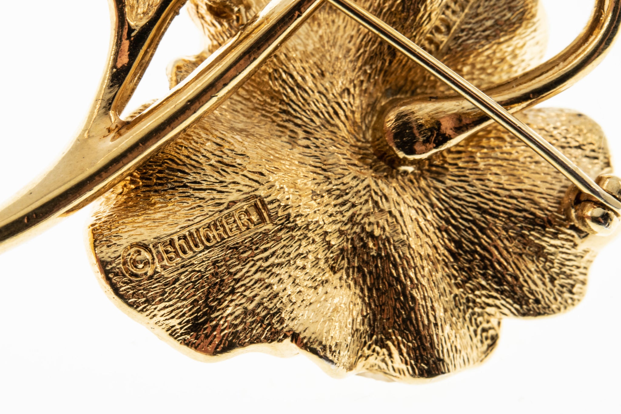 * vintage brooch ୨୧ *✵ ヴィンテージ ブローチ (b) Pansy Adornment - Vintage Marcel Boucher Gold Plated Crystal