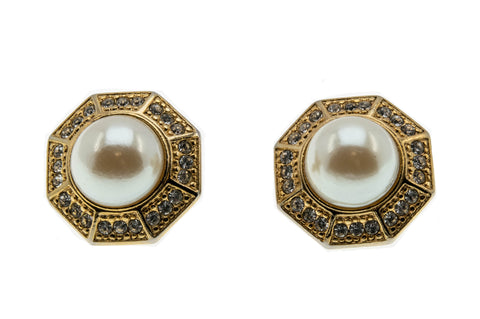 Richelieu Classics - Vintage Signed 'Richelieu' Gold Plated Faux Pearl & Crystal Rhinestone Clip - On Earrings (VE330)